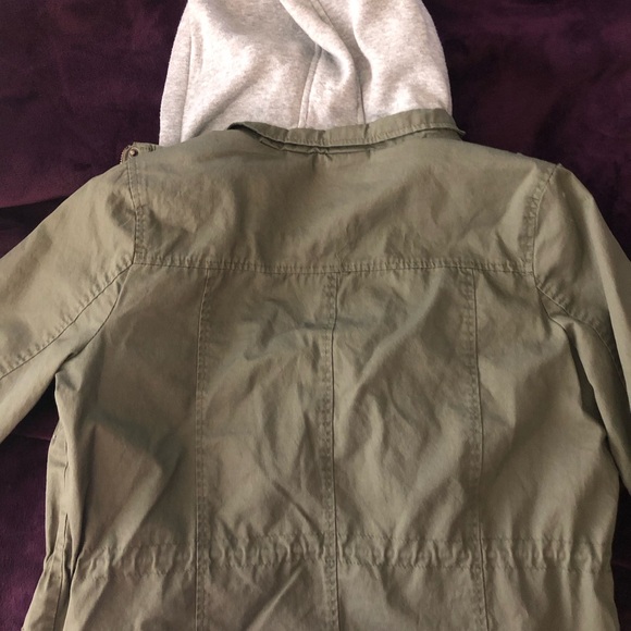 Jacket - Picture 2 of 4